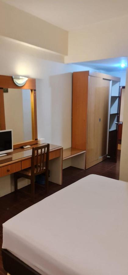 Paradise Hotel Tanjungpinang Zewnętrze zdjęcie