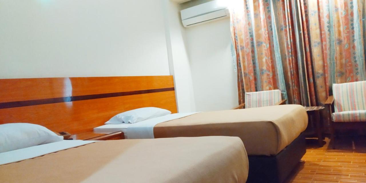 Paradise Hotel Tanjungpinang Zewnętrze zdjęcie