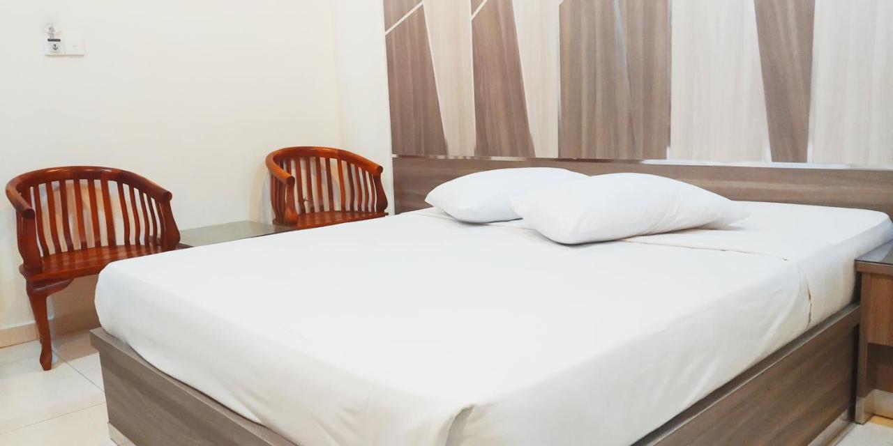 Paradise Hotel Tanjungpinang Zewnętrze zdjęcie